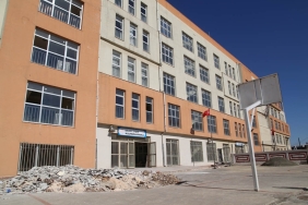 hasarlı okul