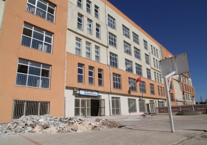 hasarlı okul