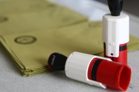 DFE33AB3-7777-4F63-92BB-13F35CC74B0C