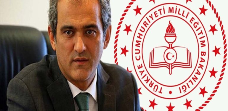 bakan özer