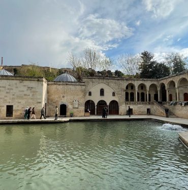 "İslam ülkelerinin 2023 turizm kenti" Şanlıurfa, deprem ve sele rağmen turizmden umutlu