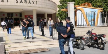Şanlıurfa'da 4 kişinin yaralandığı kavgayla ilgili gözaltına alınan 12 şüpheli adliyede