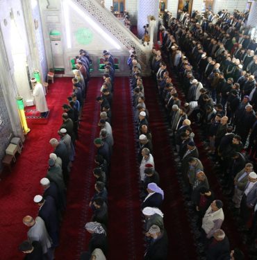 bayram-namazi-dergah-1024x717