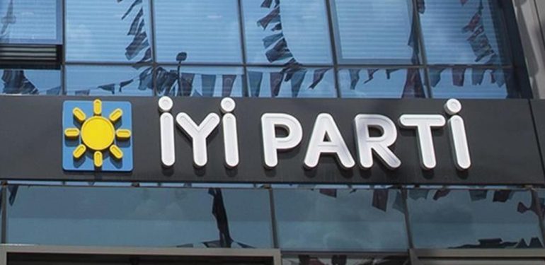iyi-parti--1024x717
