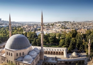 şanliurfa-dergah-camii-1024x717