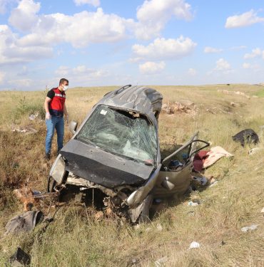 Şanlıurfa'da kamyonetle tırın çarpışması sonucu 6 kişi hayatını kaybetti