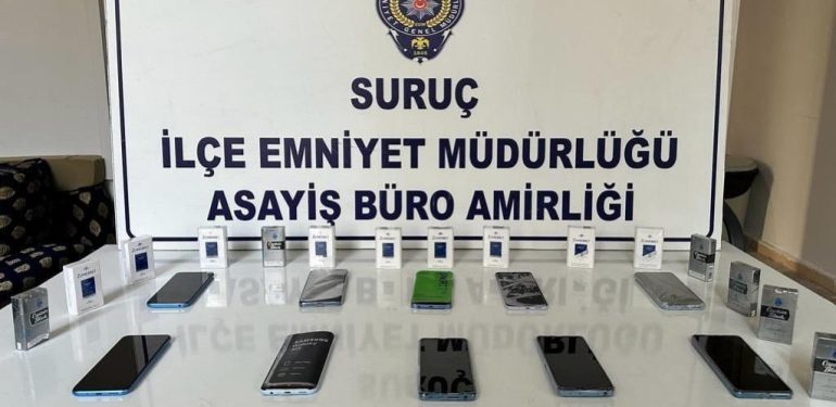 Şanlıurfa'da gümrük kaçağı 10 telefon ele geçirildi