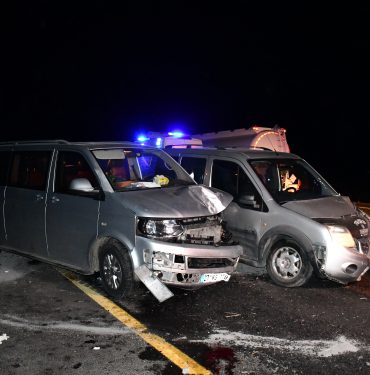 Şanlıurfa'da 3 aracın karıştığı kazada 3 kişi öldü, 11 kişi yaralandı