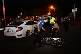 Şanlıurfa'da otomobille çarpışan motosikletteki 2 kişi yaralandı