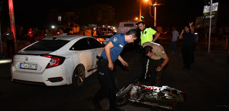 Şanlıurfa'da otomobille çarpışan motosikletteki 2 kişi yaralandı