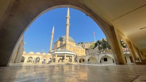 Şanlıurfa'nın depremlerde hasar gören simge minareleri onarıldı