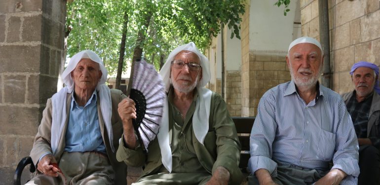 Şanlıurfa'da sıcak hava etkisini sürdürdü