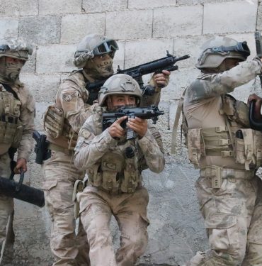 Şanlıurfa'da "kanunsuz silahlanmaya hayır" operasyonunda 57 şüpheli yakalandı