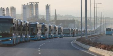 Şanlıurfa Büyükşehir Belediyesi araç filosunu tanıttı