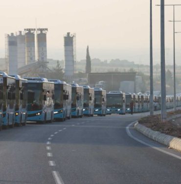 Şanlıurfa Büyükşehir Belediyesi araç filosunu tanıttı