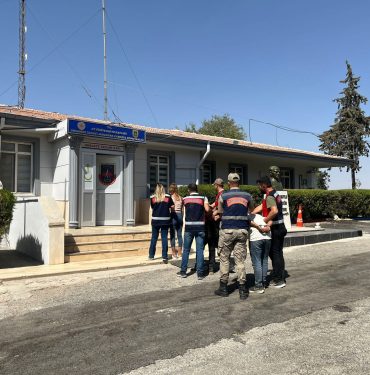 Şanlıurfa'da fıstık hırsızlığı yapan 3 zanlı tutuklandı