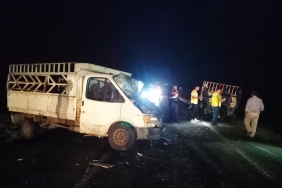 Şanlıurfa'da iki kamyonet çarpışması sonucu 3 kişi yaralandı