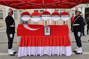 Hastalık sonucu hayatını kaybeden mahalle bekçisi son yolculuğuna uğurlandı