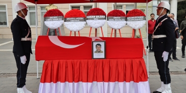 Hastalık sonucu hayatını kaybeden mahalle bekçisi son yolculuğuna uğurlandı