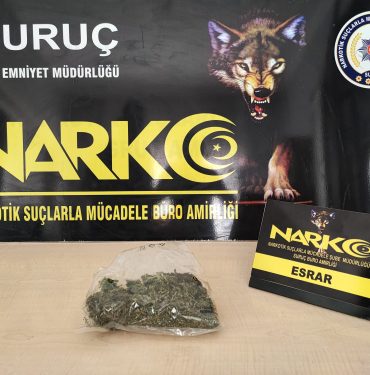 Şanlıurfa'da uyuşturucu operasyonunda 3 şüpheli yakalandı