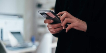 yurt-disindan-getirilen-telefonlarin-kullanimi-ile-ilgili-yeni-bir-duzenleme-geliyor