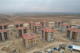 Şanlıurfa'da deprem konutlarının inşası sürüyor