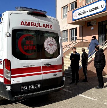 Şanlıurfa'da 9 öğrenci gıda zehirlenmesi şüphesiyle hastaneye kaldırıldı