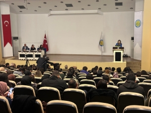Harran Üniversitesi'nde bağımlılıkla mücadele paneli düzenlendi