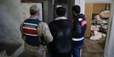 sanliurfa_merkezli_teror_operasyonu_4_tutuklama_h50417_ec5eb