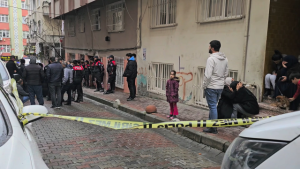 istanbul-da-dehset-annesini-ve-kiz-kardesini-16979754_7020_m
