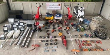 sanliurfada_bag_evi_hirsizlari_jasattan_kacamadi_h50991_63792