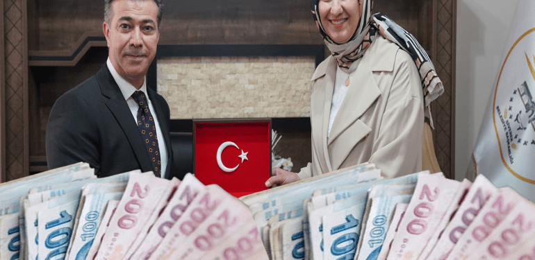 Borç Miktarı Dikkat Çekici Başkan Bucak Siverek Belediyesinin Borcunu Açıkladı
