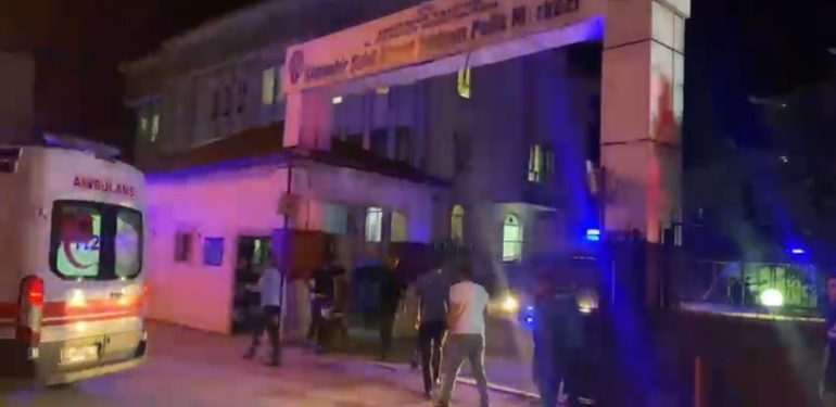 ADIYAMAN'DA POLİS KARAKOLUNDA SİLAHLI SALDIRI BİR POLİS, GÖREV BAŞINDAKİ DİĞER POLİS MEMURLARINA ATEŞ ETTİ