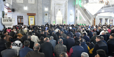 Şanlıurfa’da Bayram Namazında Camiler Doldu