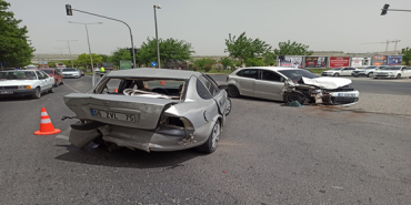 haliliyede_5_aracin_karisigi_kaza_meydana_geldi_5_yarali_h51387_502fa