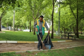 b6e72577-a6fb-4c17-80d6-636f85be61ea