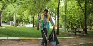 b6e72577-a6fb-4c17-80d6-636f85be61ea