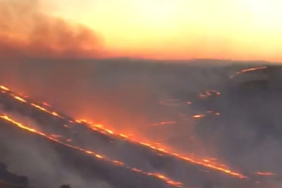 Birecik'te Etkili Alanlarda Korkutan Yangın