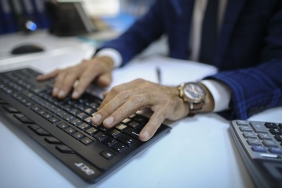 memur-ofis-calisan-1496147