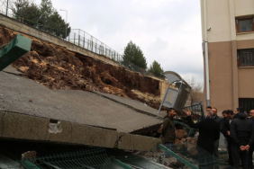 istinat duvarı çöktü