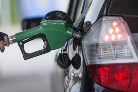 benzine-gece-yarisi-150-liralik-zam-geliyor-jlbq-1024x576