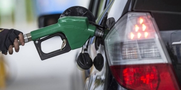 benzine-gece-yarisi-150-liralik-zam-geliyor-jlbq-1024x576